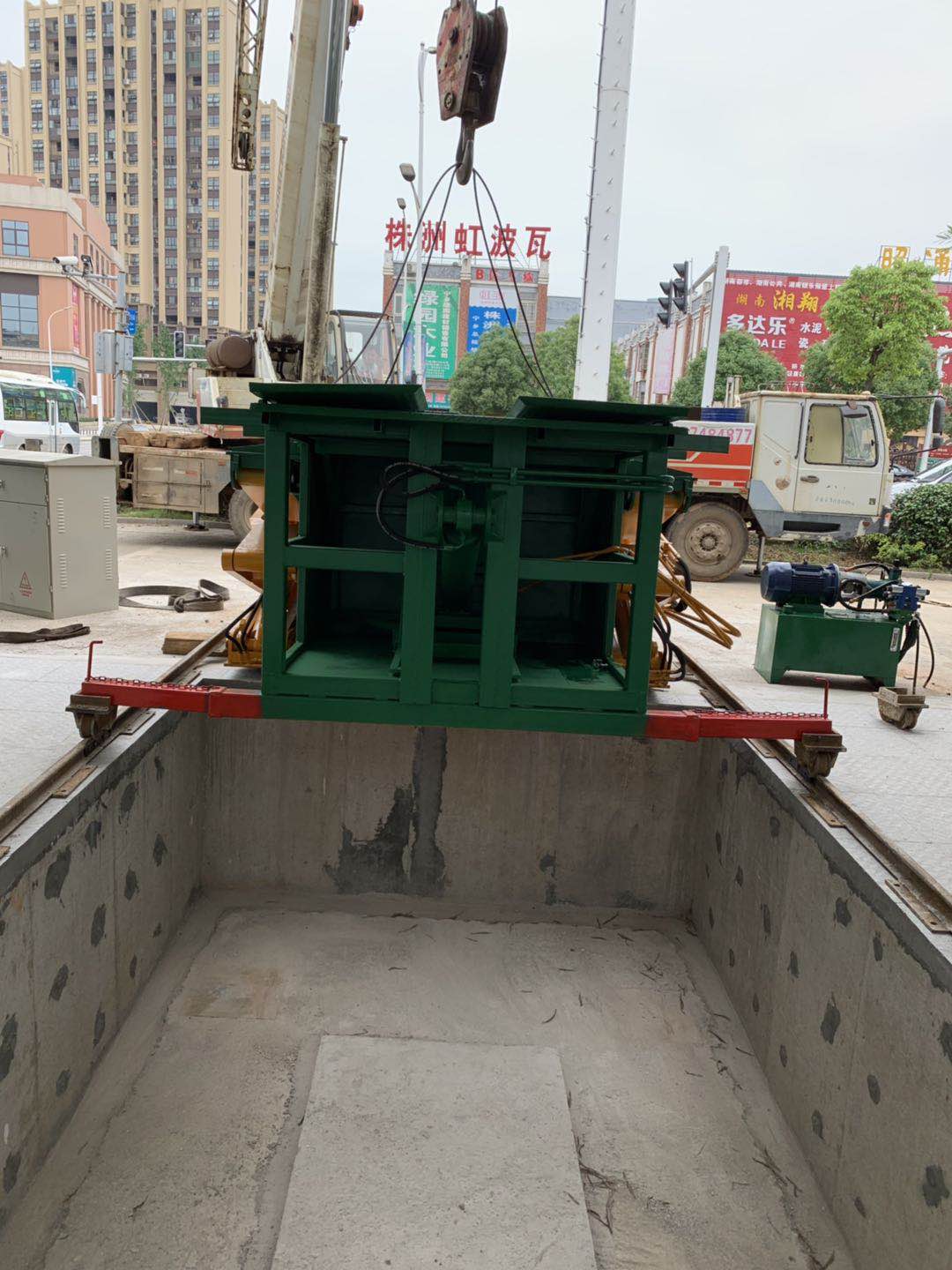長(zhǎng)沙湘一機(jī)械有限公司,長(zhǎng)沙環(huán)衛(wèi)設(shè)備制造,長(zhǎng)沙環(huán)衛(wèi)設(shè)備銷(xiāo)售,保潔項(xiàng)目